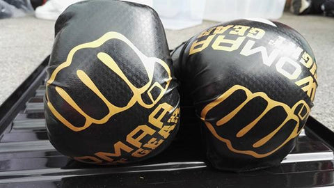 Black/Gold Points Gloves